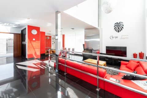 Villa for sale Conil de la Frontera, Cadiz, Spain 6 bedrooms, 671.63 sq.m. No. 62355 - photo 20