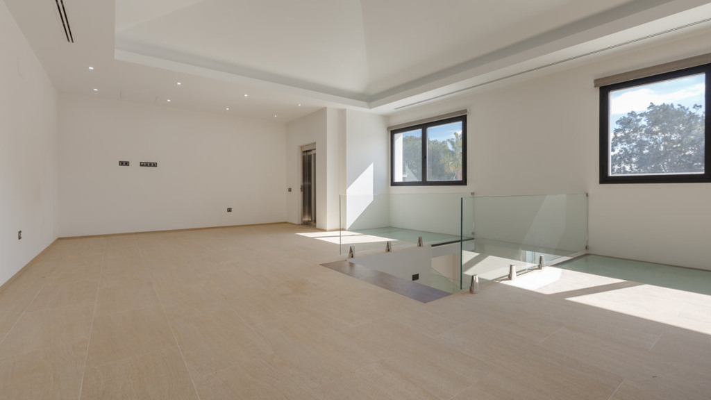 Villa San Roque, Cadiz, Spānijā 8 istabas, 1600 m2 Nr. 3270