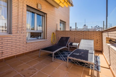 Penthouse for sale in Madrid, Spain 2 bedrooms, 100 sq.m. No. 61232 - photo 27