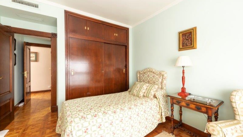 Dzīvoklis Jerez de la Frontera, Cadiz, Spānijā 4 istabas, 371.15 m2 Nr. 61015