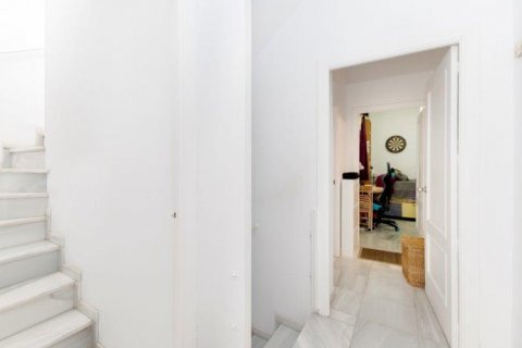 Townhouse for sale in Sevilla, Seville, Spain 4 bedrooms, 196 sq.m. No. 62148 - photo 21