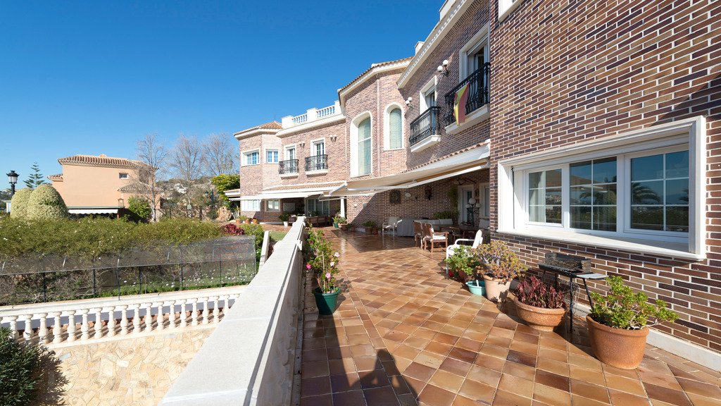 Villa in Malaga, Spanien 6 Schlafzimmer, 2148 m2 Nr. 3651