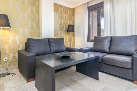 Duplex for sale in Estepona, Malaga, Spain 3 bedrooms, 111.02 sq.m. No. 62985 - photo 7