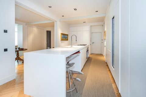 Apartment for sale Madrid, Spain 5 bedrooms, 408 sq.m. No. 61266 - photo 28