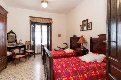 Villa for sale in Umbrete, Seville, Spain 8 bedrooms, 962 sq.m. No. 62292 - photo 29